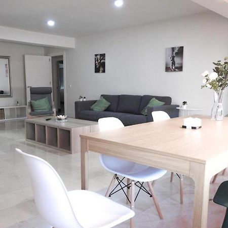 Carihuela Beach Suite Apartment ตอร์เรโมลิโนส ภายนอก รูปภาพ