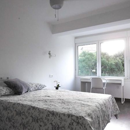 Carihuela Beach Suite Apartment ตอร์เรโมลิโนส ภายนอก รูปภาพ