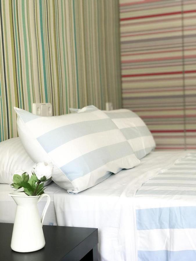 Carihuela Beach Suite Apartment ตอร์เรโมลิโนส ภายนอก รูปภาพ