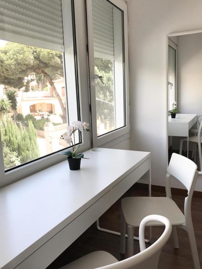 Carihuela Beach Suite Apartment ตอร์เรโมลิโนส ภายนอก รูปภาพ