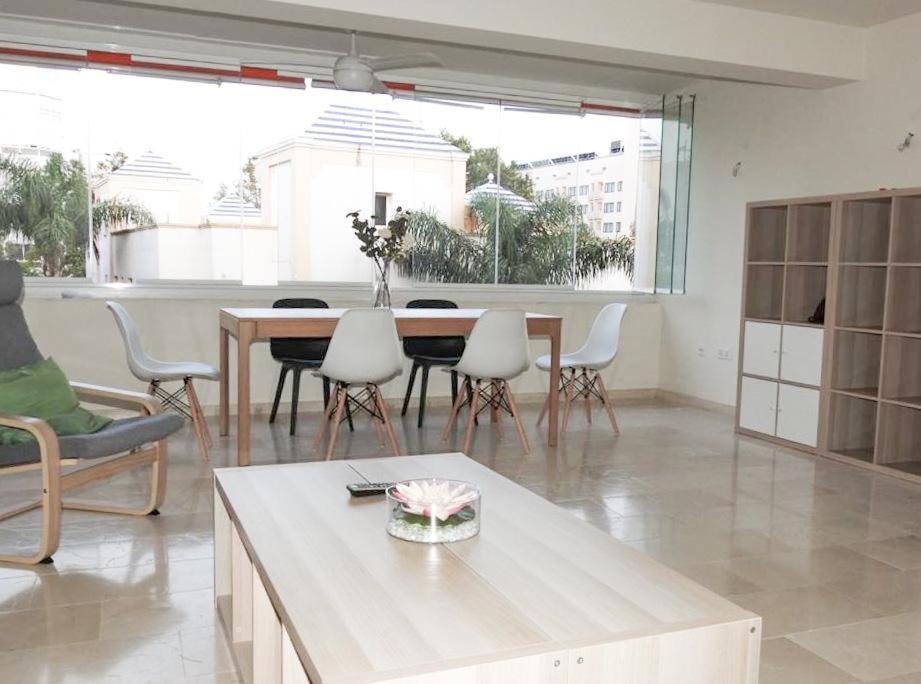 Carihuela Beach Suite Apartment ตอร์เรโมลิโนส ภายนอก รูปภาพ