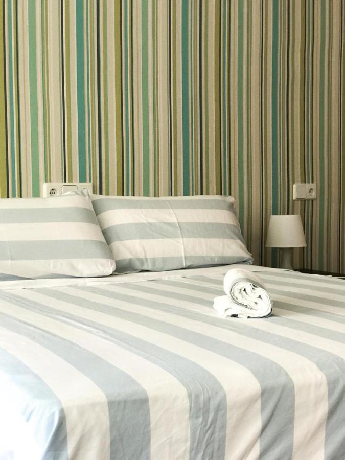 Carihuela Beach Suite Apartment ตอร์เรโมลิโนส ภายนอก รูปภาพ