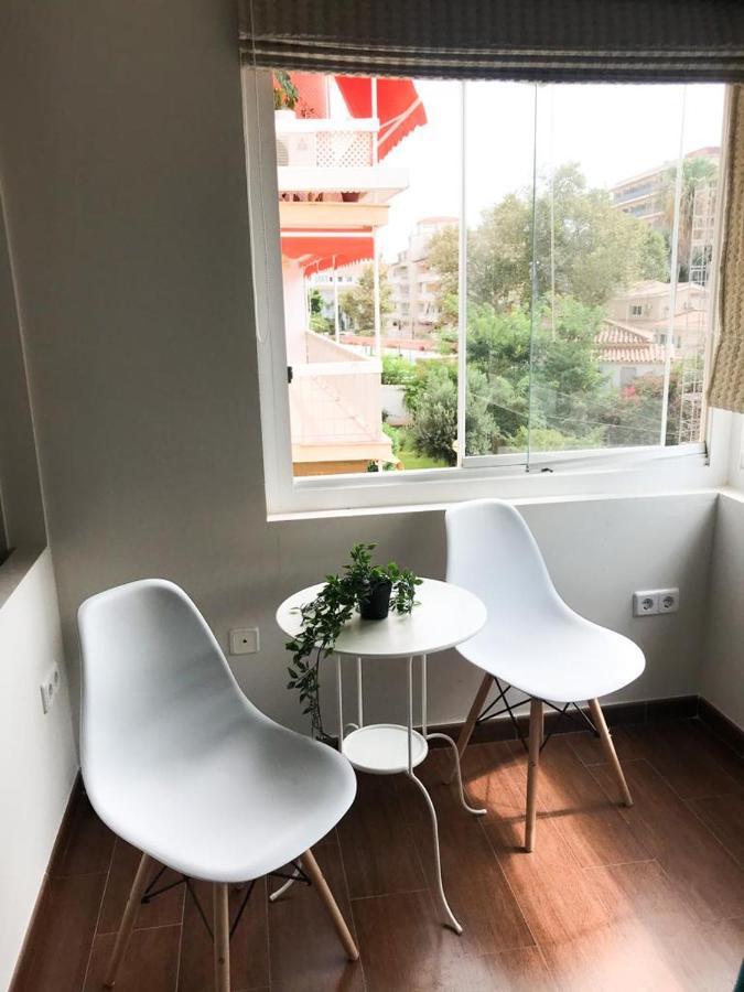 Carihuela Beach Suite Apartment ตอร์เรโมลิโนส ภายนอก รูปภาพ